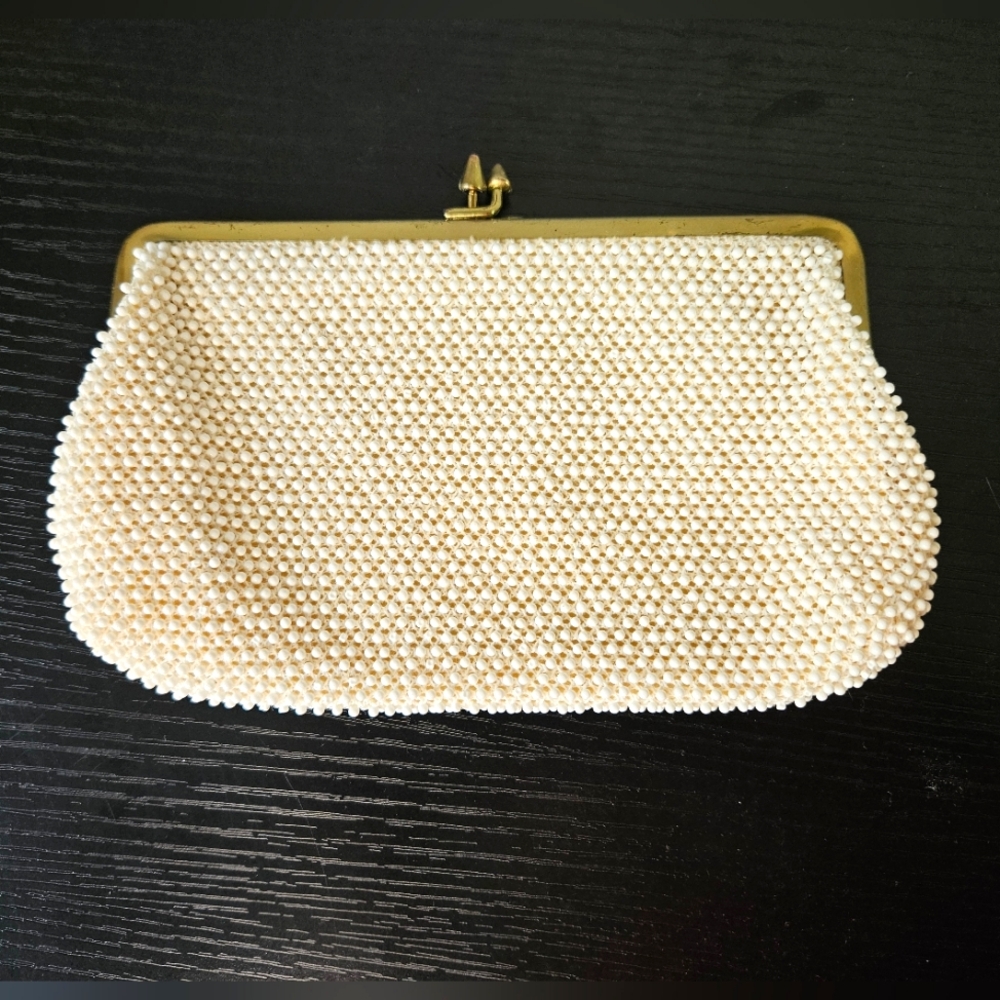 Corde Vintage 60s Cocktail Ivory Brass Beaded Kiss Lock Clutch Coin Purse